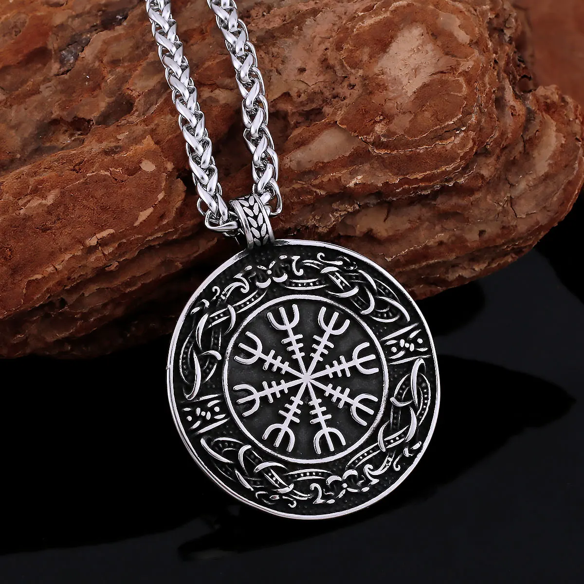 

Odin Rune Stainless Steel Compass Viking Rune Necklace Nordic Men's Retro Celtic Knot Amulet Fashion Pendant Jewelry Accessories