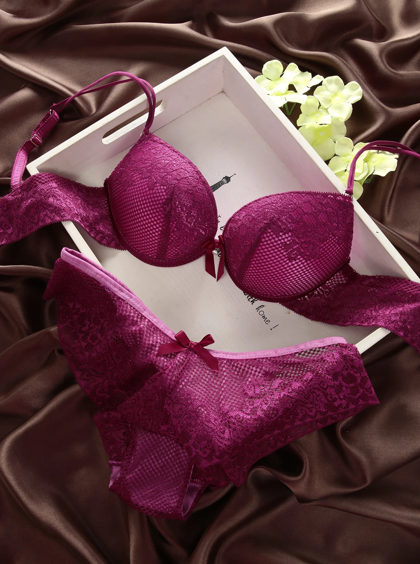 

Ladies Sexy Lace Embroidered V-Neck Fashion Lingerie Bra Set, Solid Color Bow Decorative Hollow Out Sexy Lingerie 2022 Hot Sale