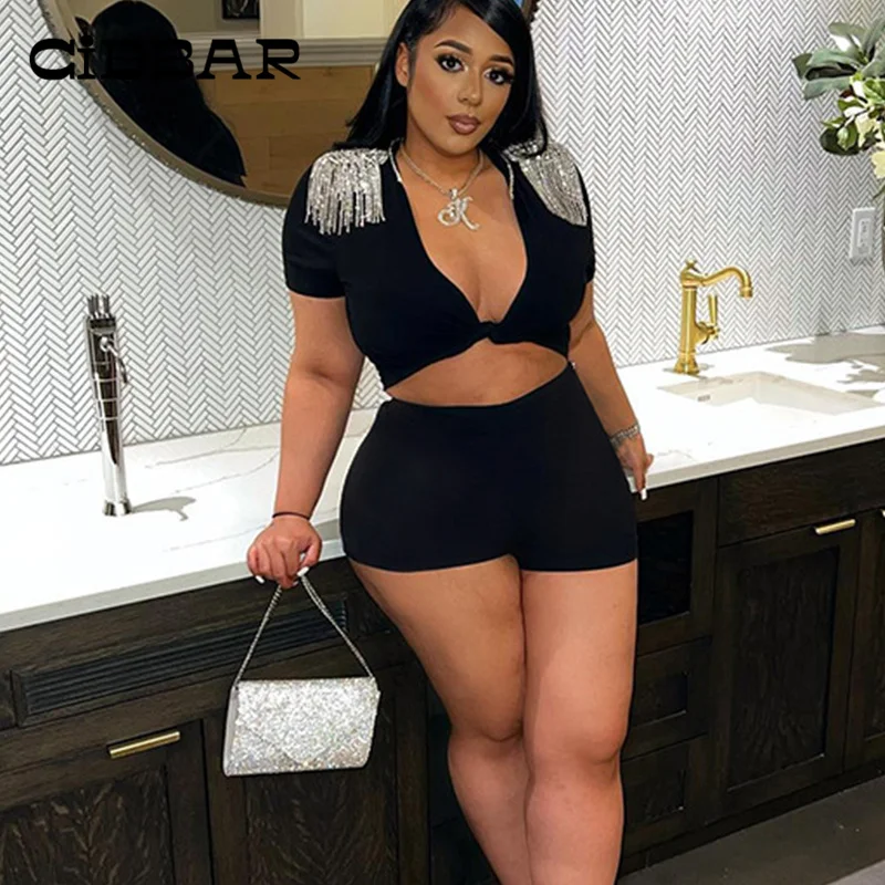 

Женские летние костюмы CIBBAR, модная Лоскутная футболка с бахромой и шорты с эластичным поясом, одежда для вечеринки, элегантный комплект из 2 ...