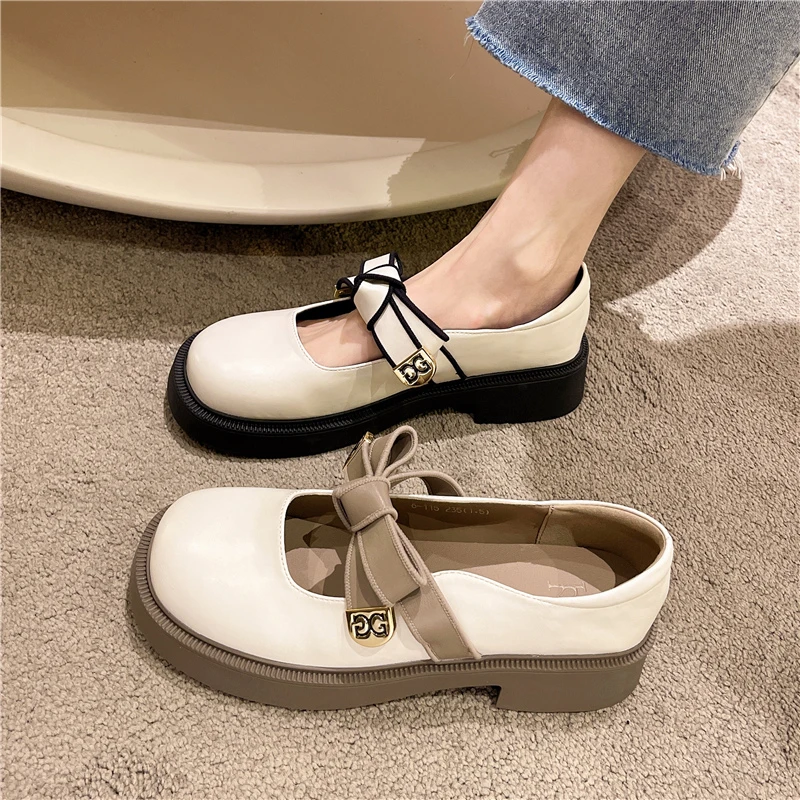 

Fashion Leather Shoes Bright Leather Casual Flat Shoes Fall 2022 New Style Women's Square Shoes Student Shoes Fashion Butterfly