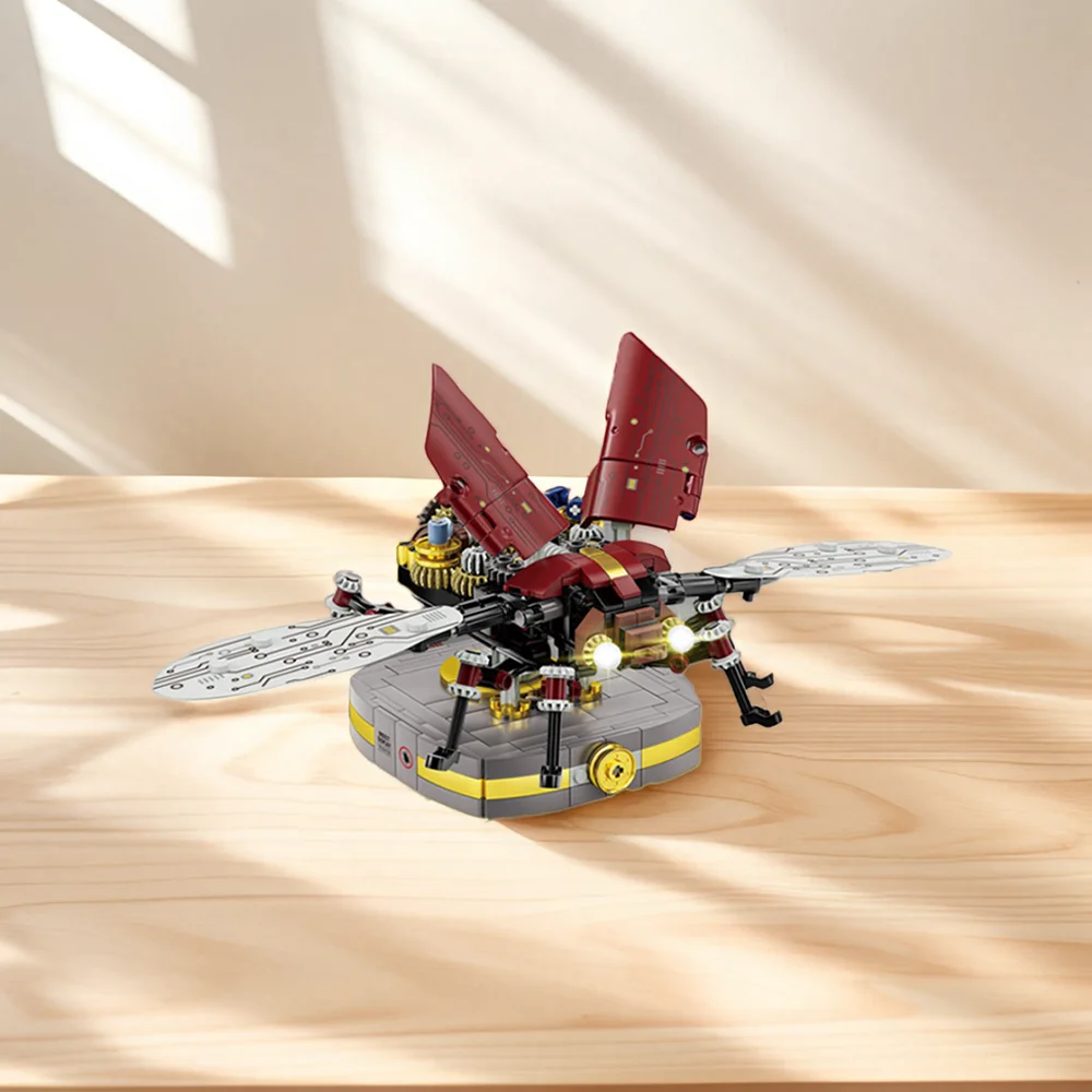 Механические блоки Doubuilt с насекомыми