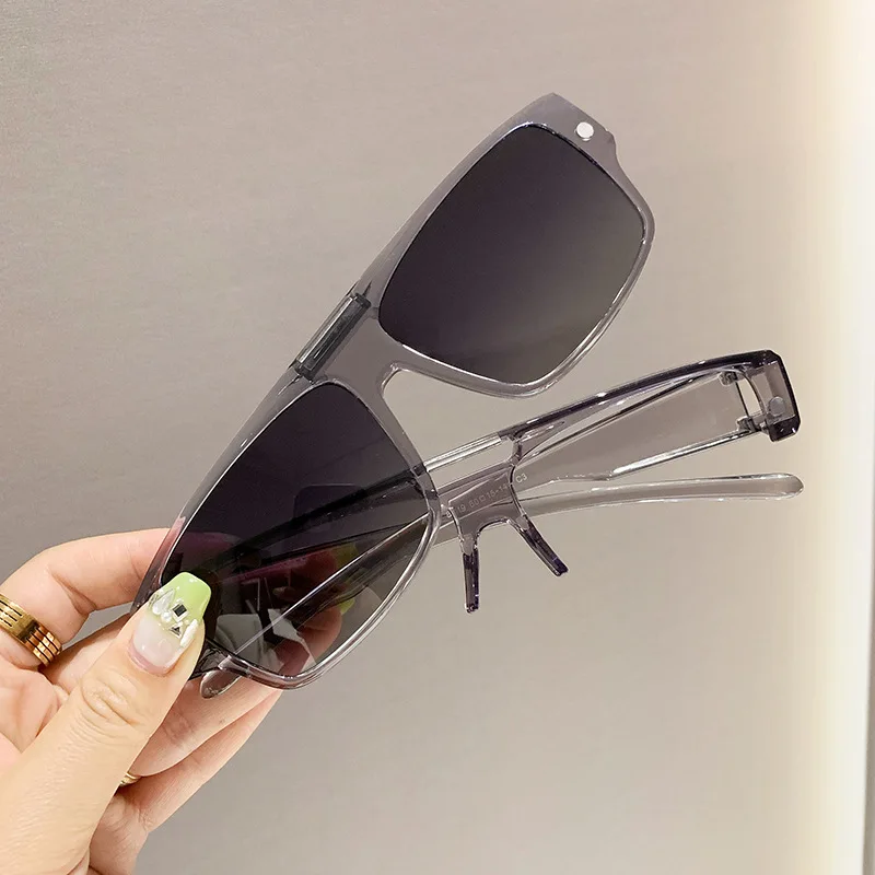 

Vintage Steampunk Flip Sunglasses Retro Metal Sun Glasses for Men and Women Brand Designer Circle Oculos Gafas