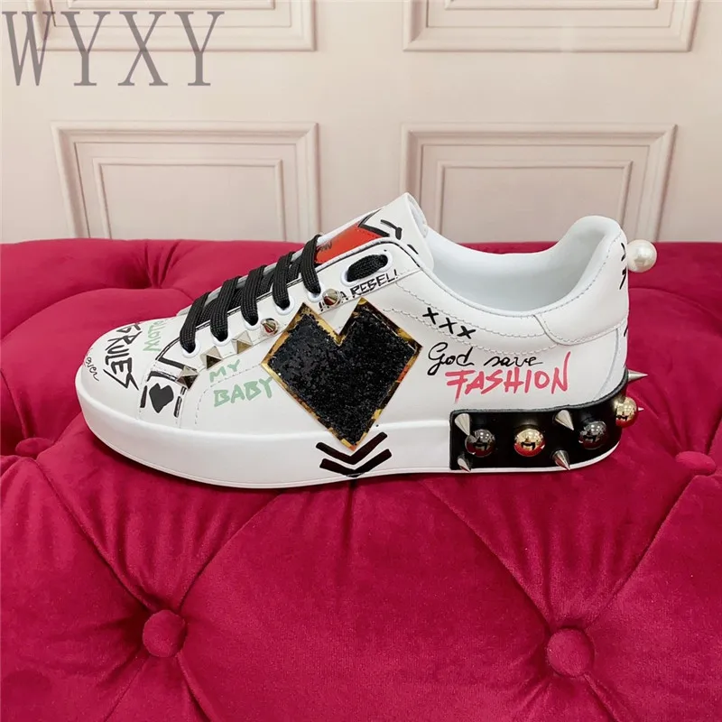 

Spring New Round Toe Flat Lace Up Graffiti Shoes For Women Genuine Leather Casual Sneakers Rivets Print Tennis Flats Women 2023
