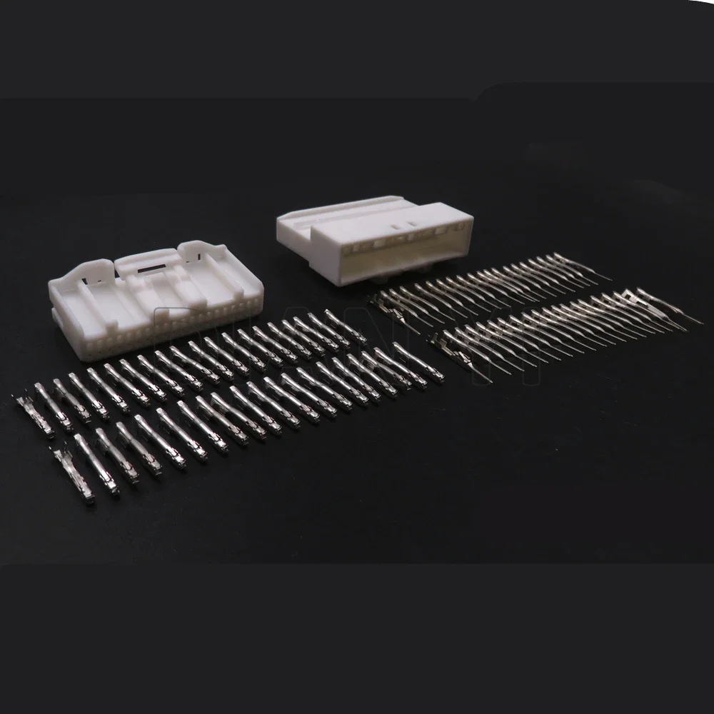 

1 комплект 8/10/12/16/20/24/28/32/40-контактных автоматических обжимных заглушек 1318774 -1 1318772 -1 1674312 -1 Разъем для кабеля автомобильного пластикового корпуса переменного тока в сборе