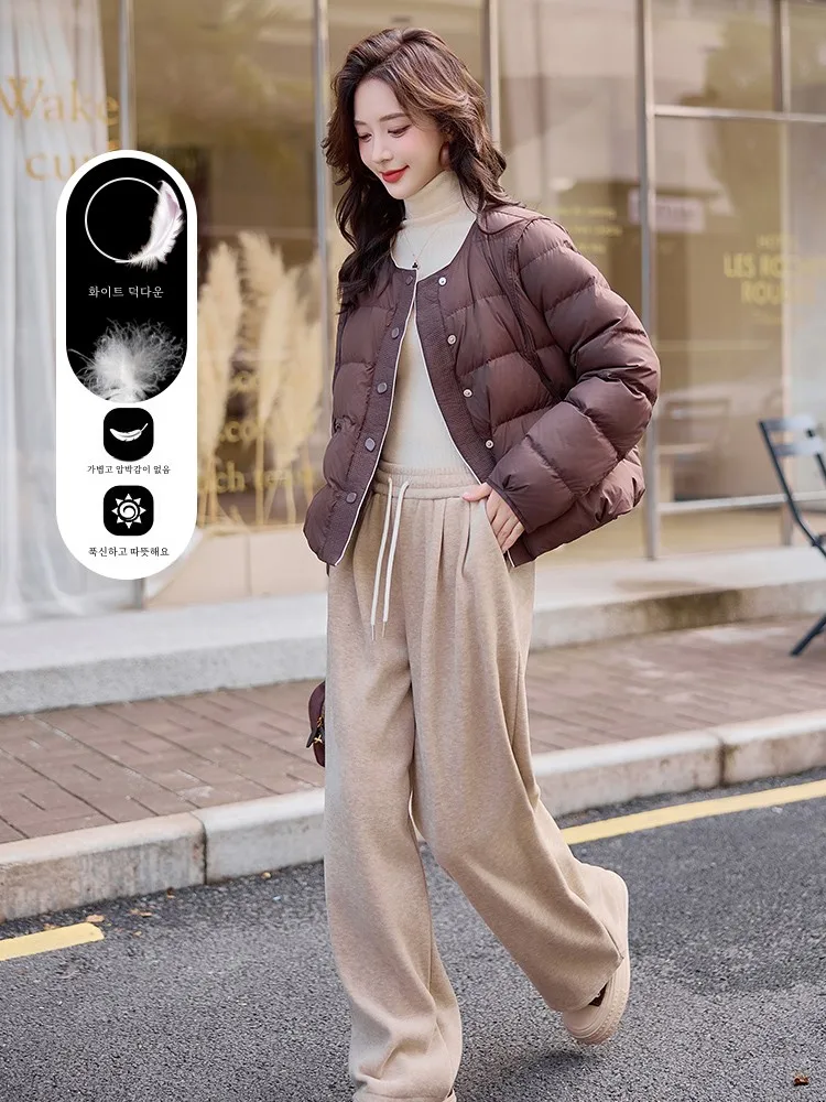 Маленький тонкий легкий пуховик женский зима 2024 новый корейский облегающий крой