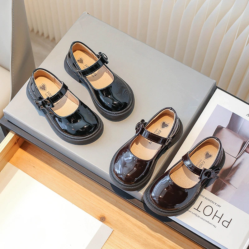 

Brightly and Smooth Patent Leather Shoes Child School Girl Solid Dress Shoes Girls Leisure Park Walking Shoes for Student G08124