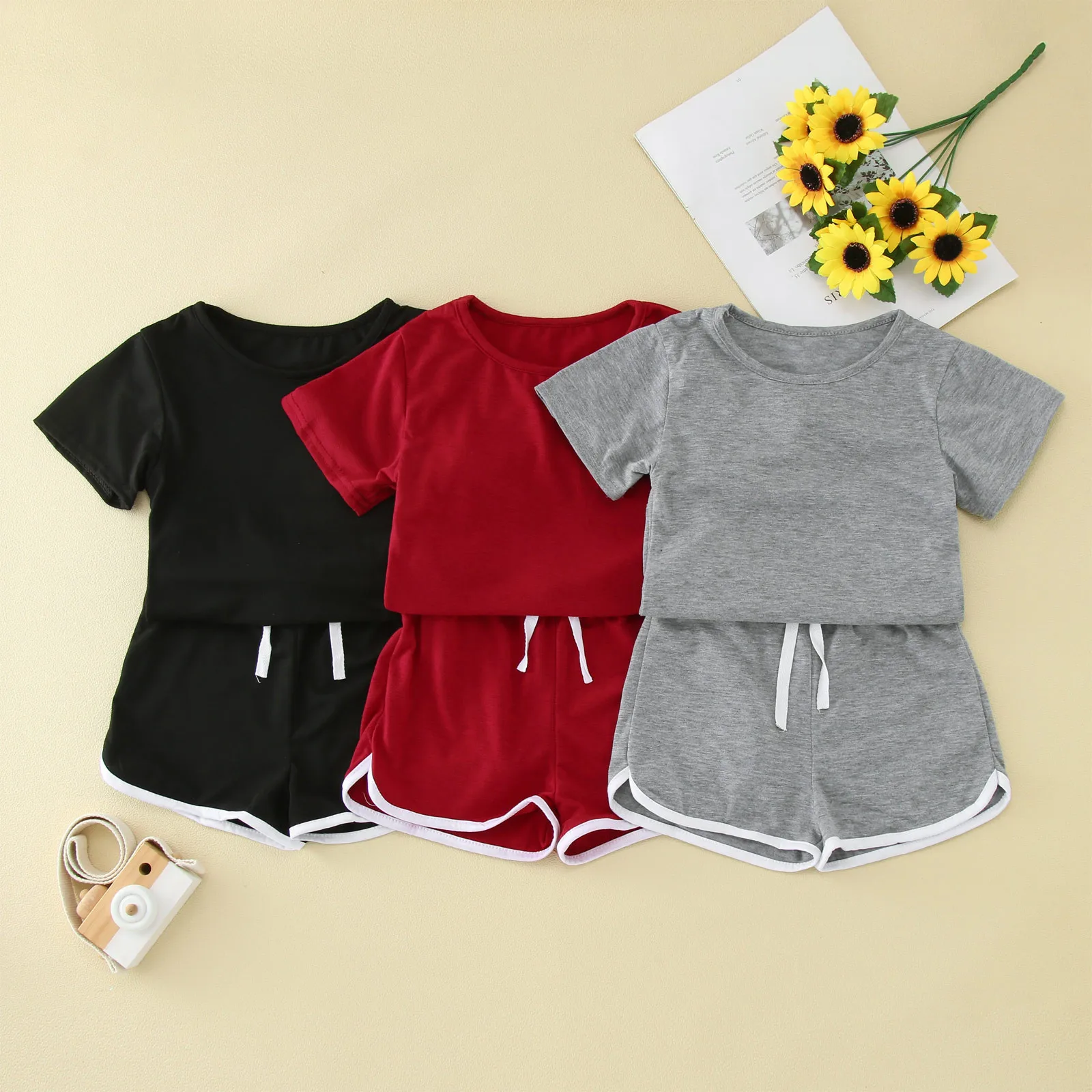 

Летняя спортивная футболка и шорты для маленьких девочек, комплект однотонной одежды, одежда для маленьких девочек 4 лет