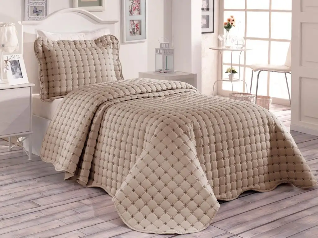 

Breeze Single Bed Cover Cappucino