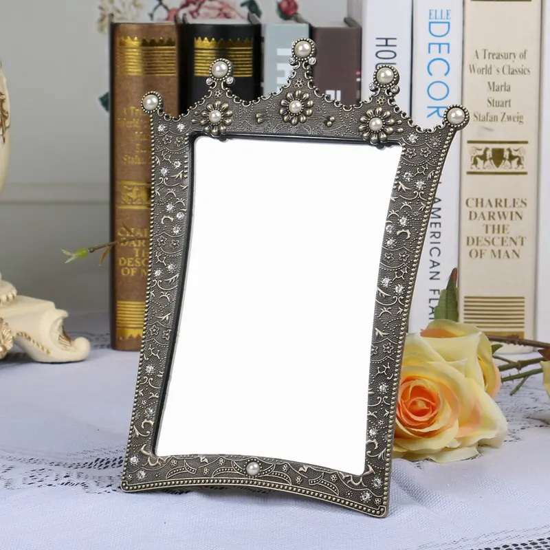 

Европейский стиль, искусственное зеркало для макияжа, настольное зеркало принцессы, женское модное креативное настольное зеркало для спал...