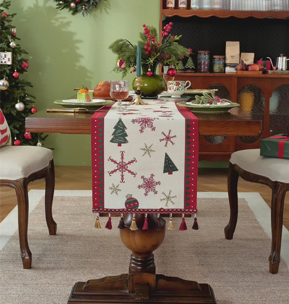 

Рождественская скатерть-дорожка из шенилла