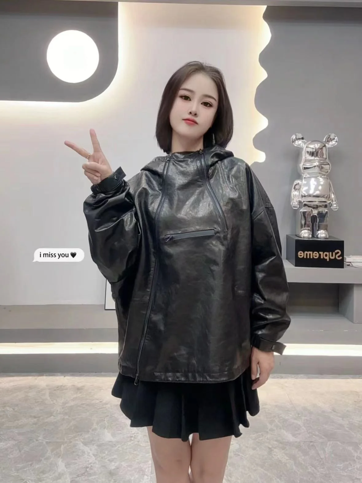 Европейские товары 2024 осенняя новая мода кожаное пальто с капюшоном верхняя