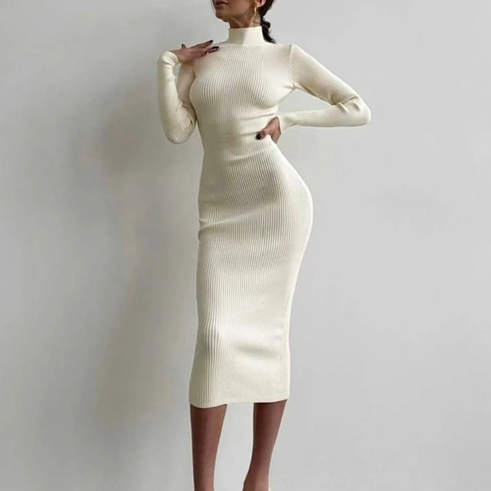 

Женское трикотажное платье-футляр с длинным рукавом, в рубчик