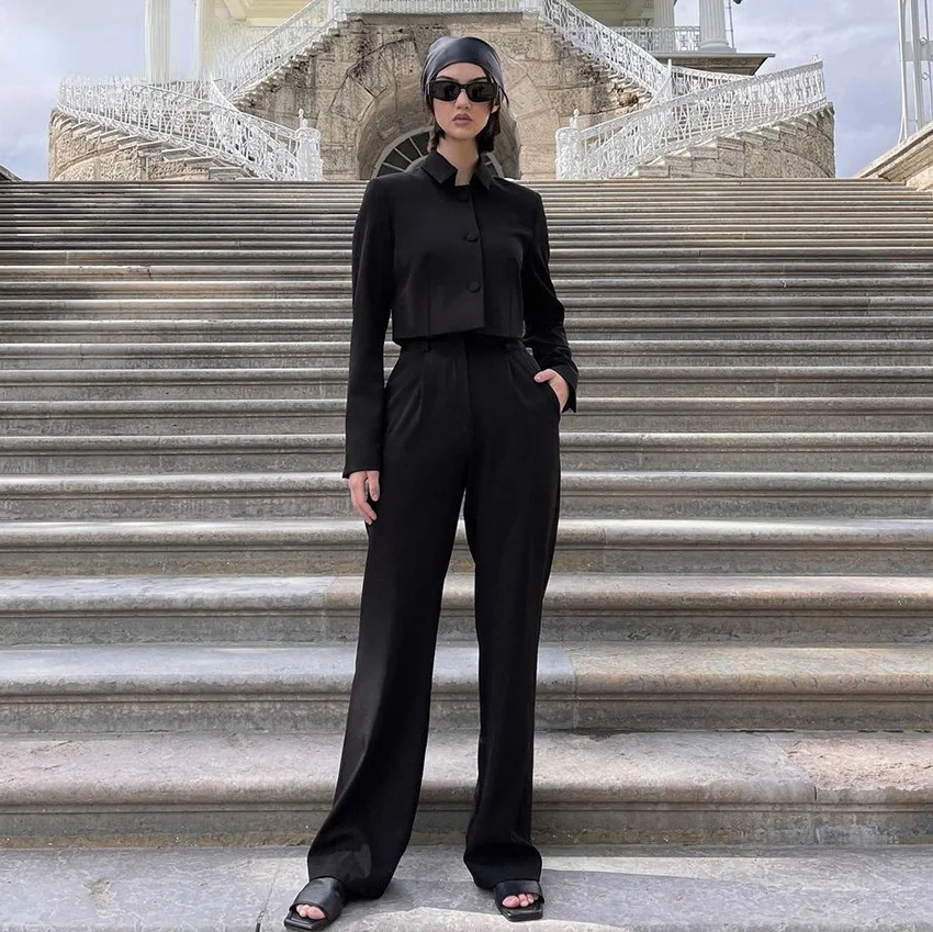 

2022 Black Lapel Long Sleeve Short Shirt with Straight Pants Suit Ladies Pleated Office Suit Fashion Women's Suit 2 Piece Set
