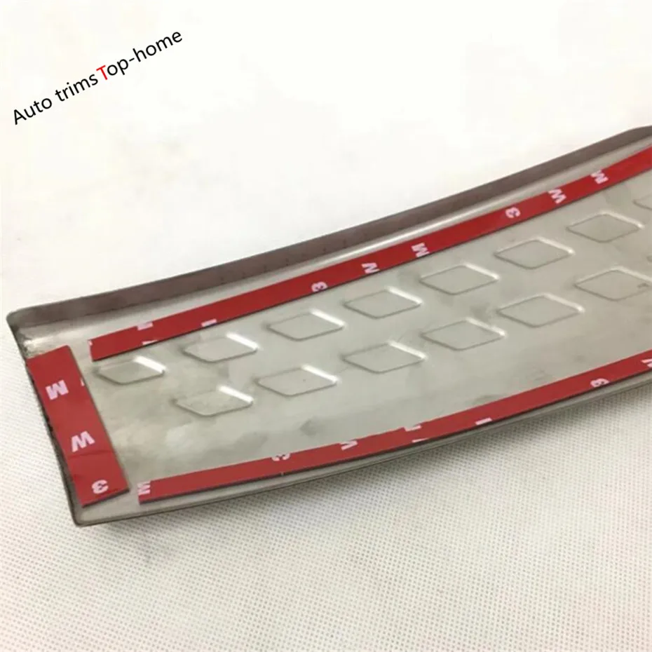 Комплект защитных накладок на задний бампер из нержавеющей стали для Toyota C-HR CHR 2016