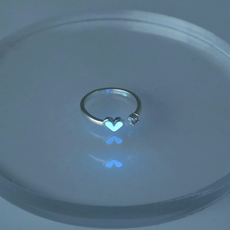 Светящиеся кольца в виде сердца