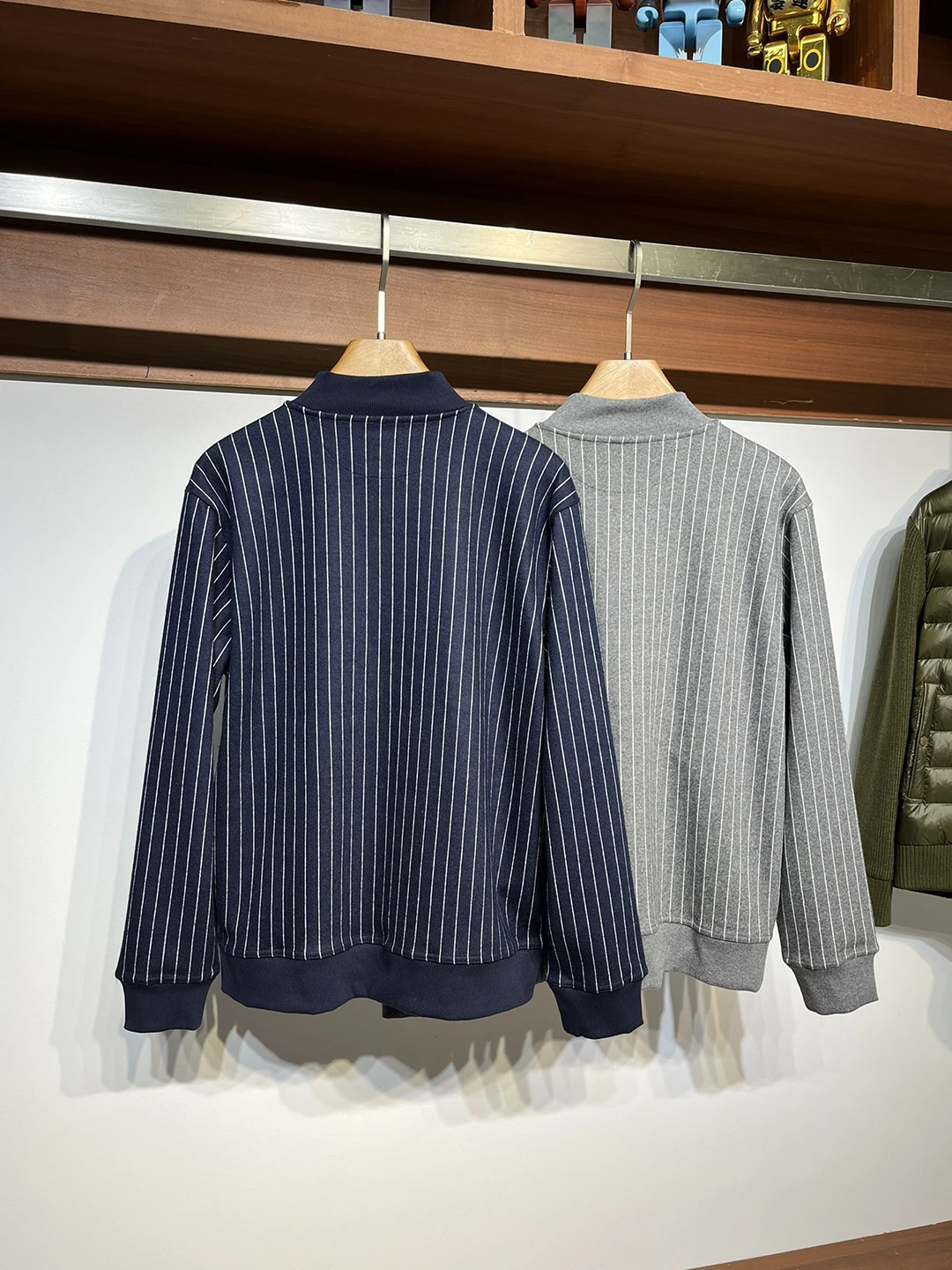 Мужская хлопковая куртка в полоску на молнии