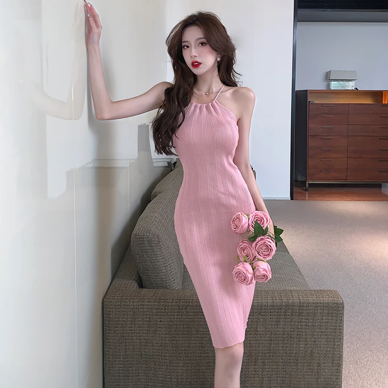 Женская юбка с лямкой на шее привлекательная обтягивающая в стиле ретро во