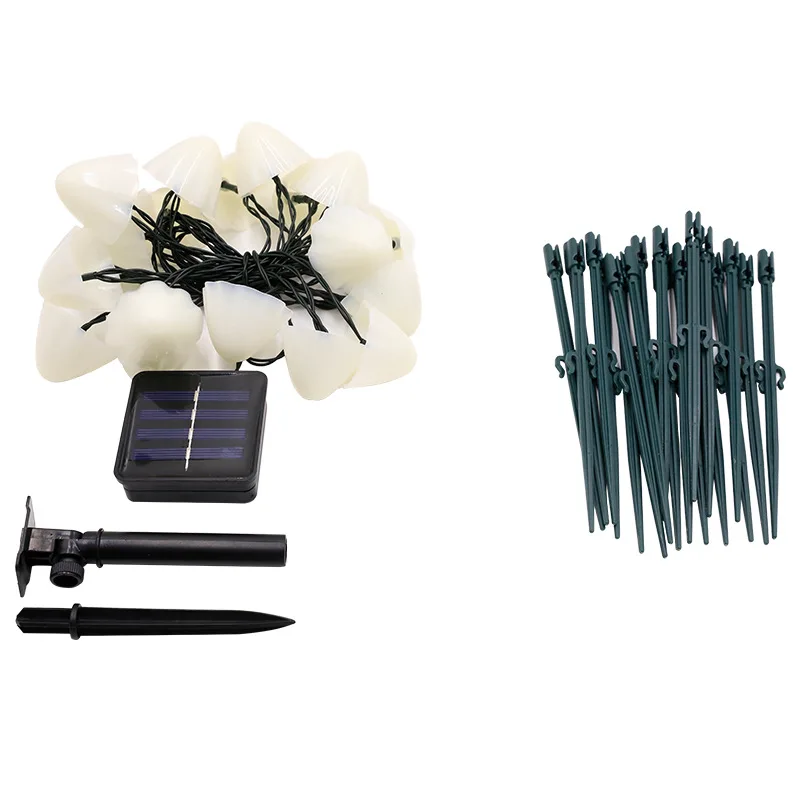 Лампа в виде грибов на солнечной батарее