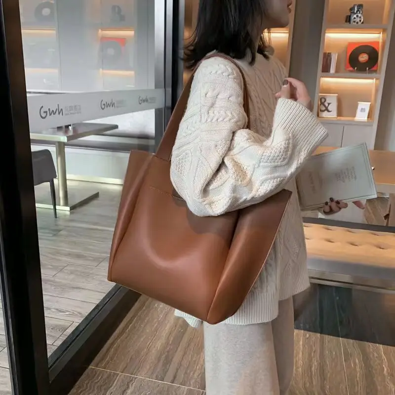 New high quality PU leather shoulder bags Hot sale women's bag large capacity shoulder bags  ladies wild bags sac a main femme