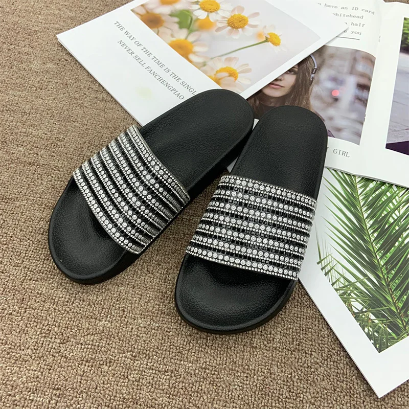 

Summer New Women's Shoes Outerwear Fashion Home Sandals Ladies Flat Luxury Rhinestone Slippers Casual Beach Flip Flops Slides