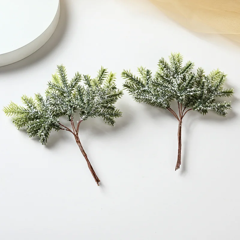 

Искусственные еловые ветви, 6 шт.