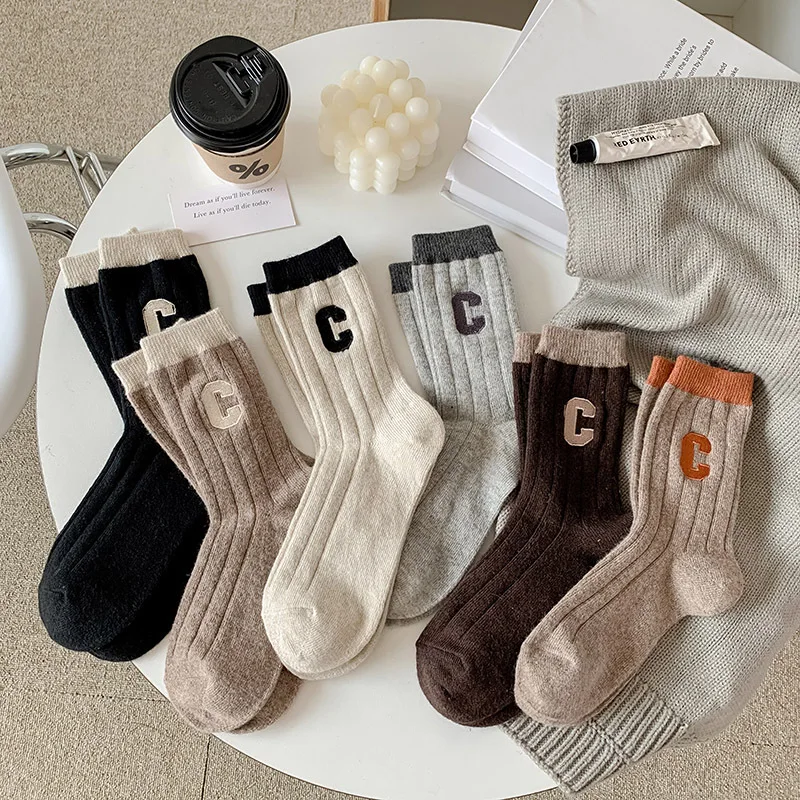

Letter C Women Socks Simple Solid Fashion Cotton Sock Woman Comfortable Long Ladies Sock Autumn Winter Warm Casual Sports Sock
