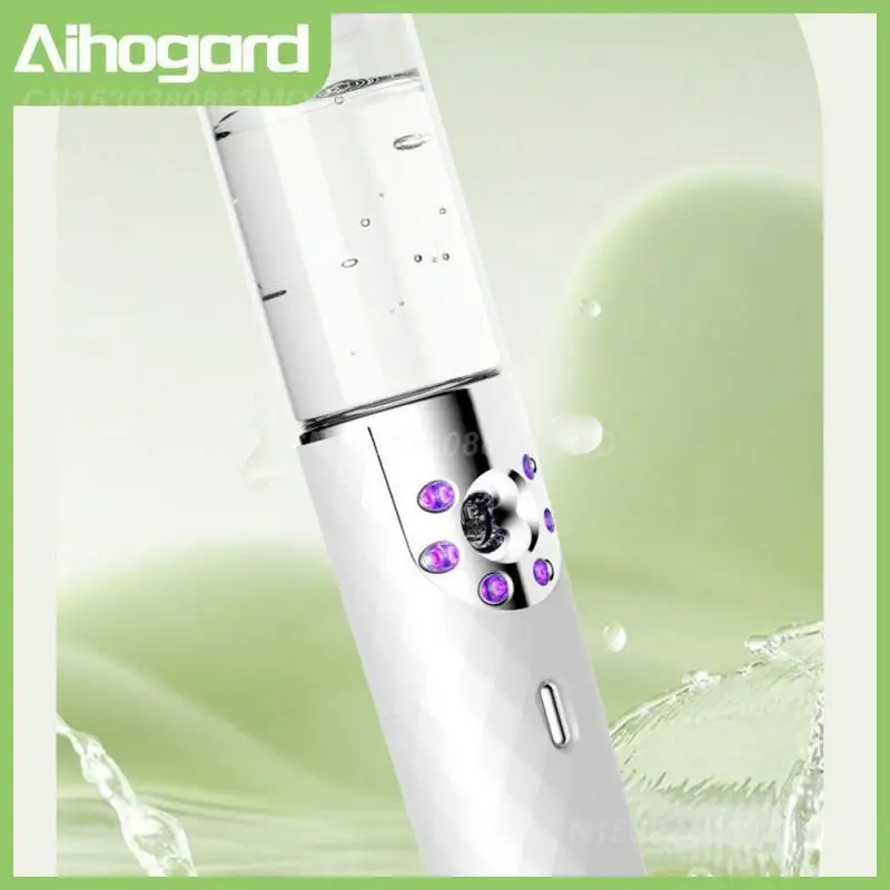 

Небольшой и портативный спрей от комаров с интерфейсом Type-c, репеллент от комаров, беспроводной электрический репеллент от комаров, распылитель