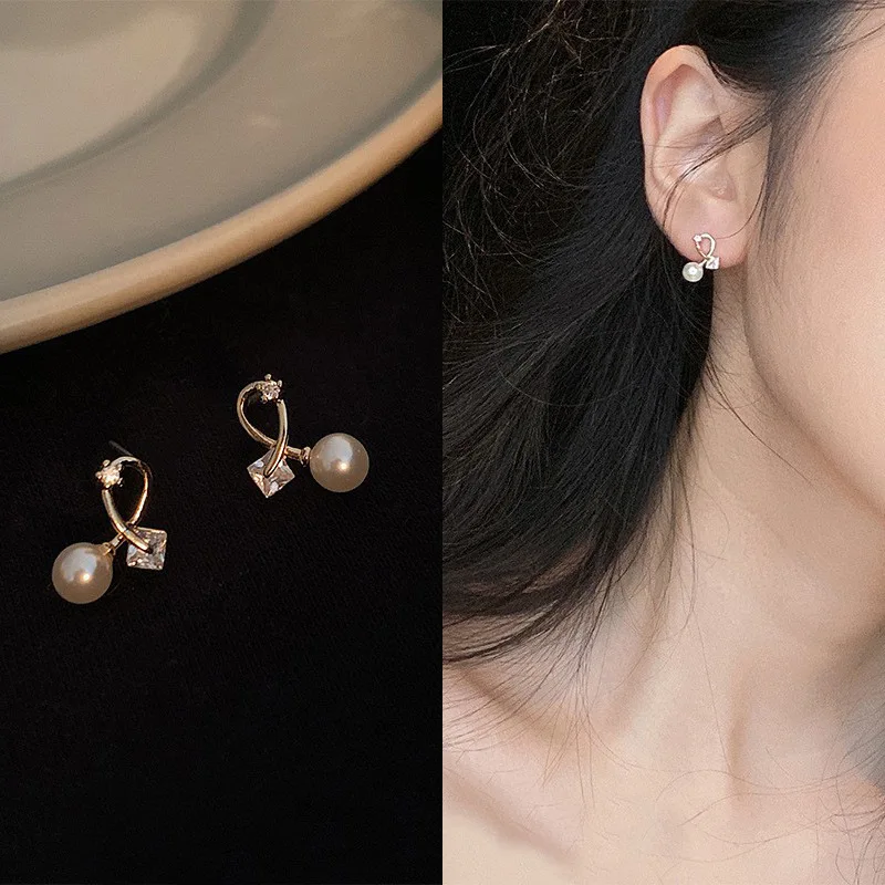 Ear Clip Women Without Piercing High-End Retro Earrings Feminine Temperament Pearl Ear Clip Without Piercing Light Luxury Earrin