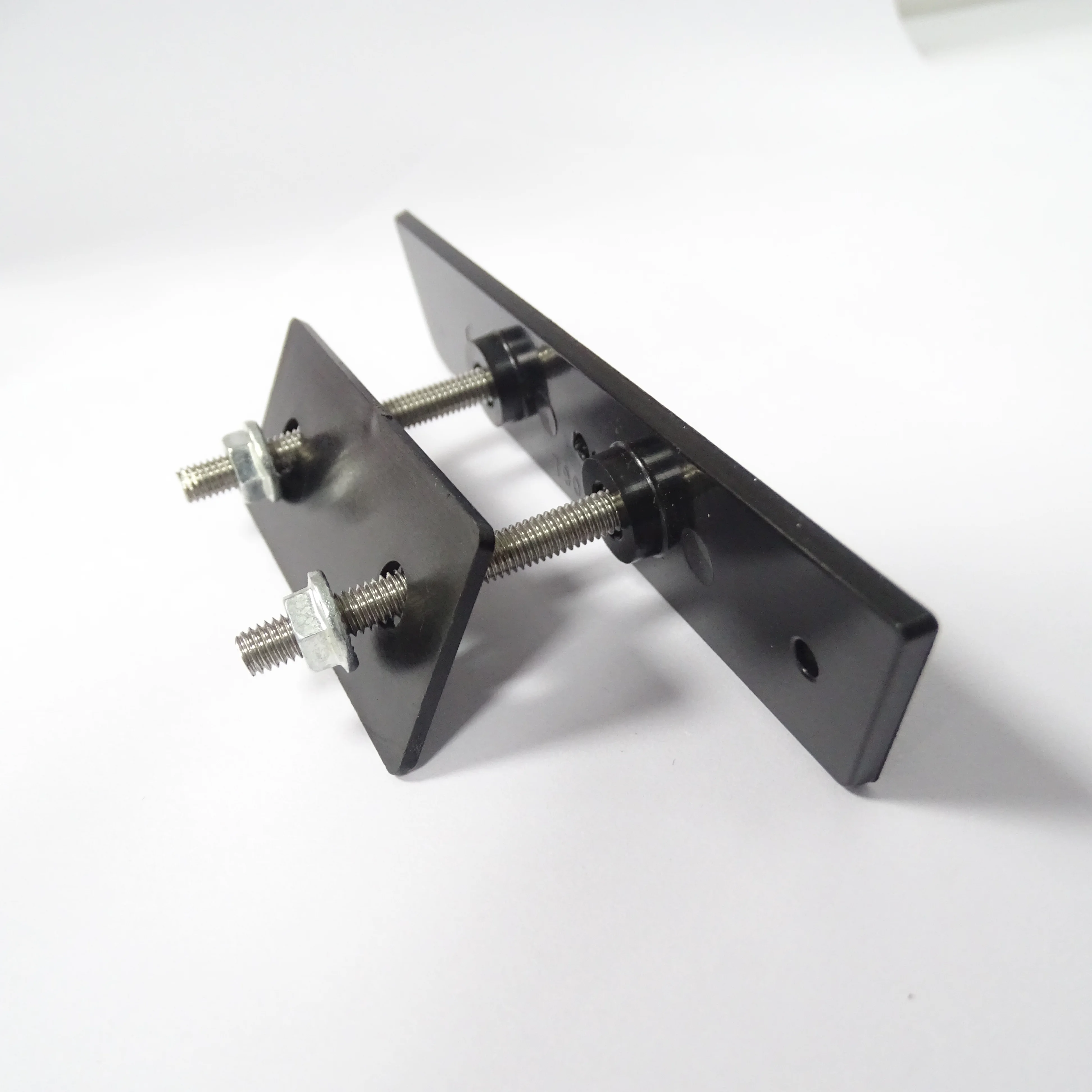 

DIY передняя решетка автомобиля, сетчатая решетка, эмблема, опорное крепление, держатель бейджа, кронштейн для индивидуального дизайна, наклейка с собственным логотипом автомобиля