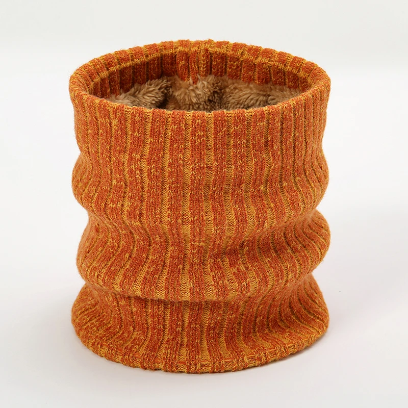 Женский вязаный шарф