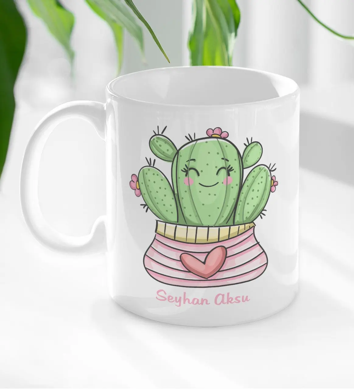 

Белая кружка с индивидуальным дизайном в виде кактуса