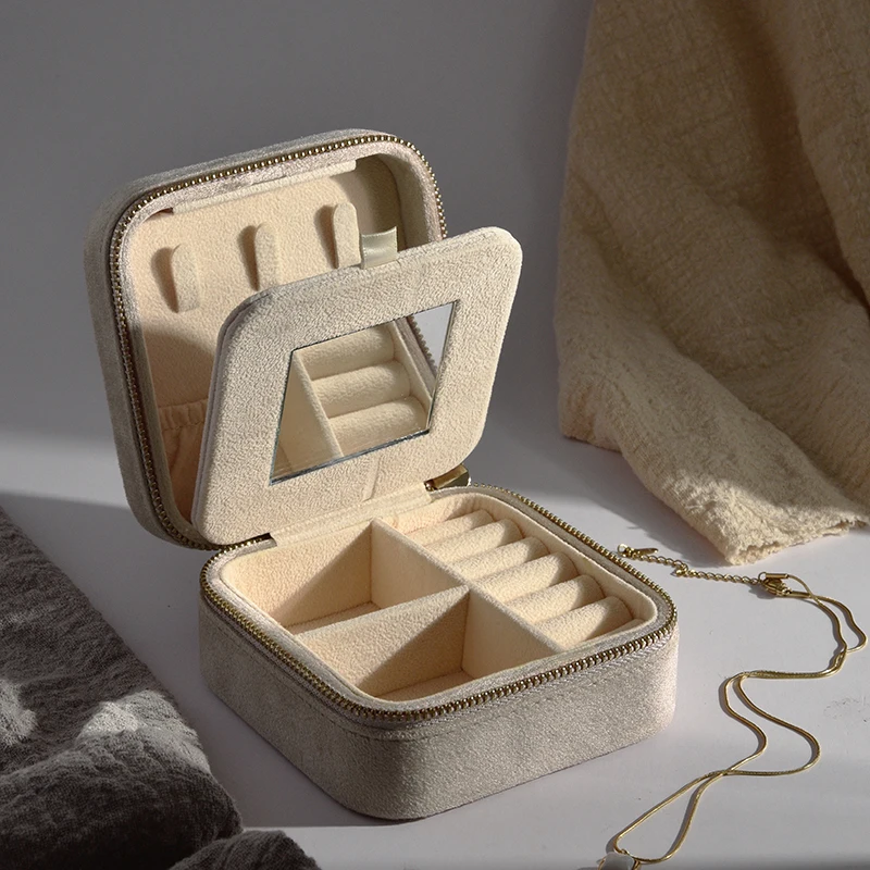 

Бархатная Персонализированная шкатулка для ювелирных изделий TAIMY с логотипом на заказ, квадратная сумка на молнии, портативная мини-шкатулка для хранения, уникальный подарок, Женские аксессуары