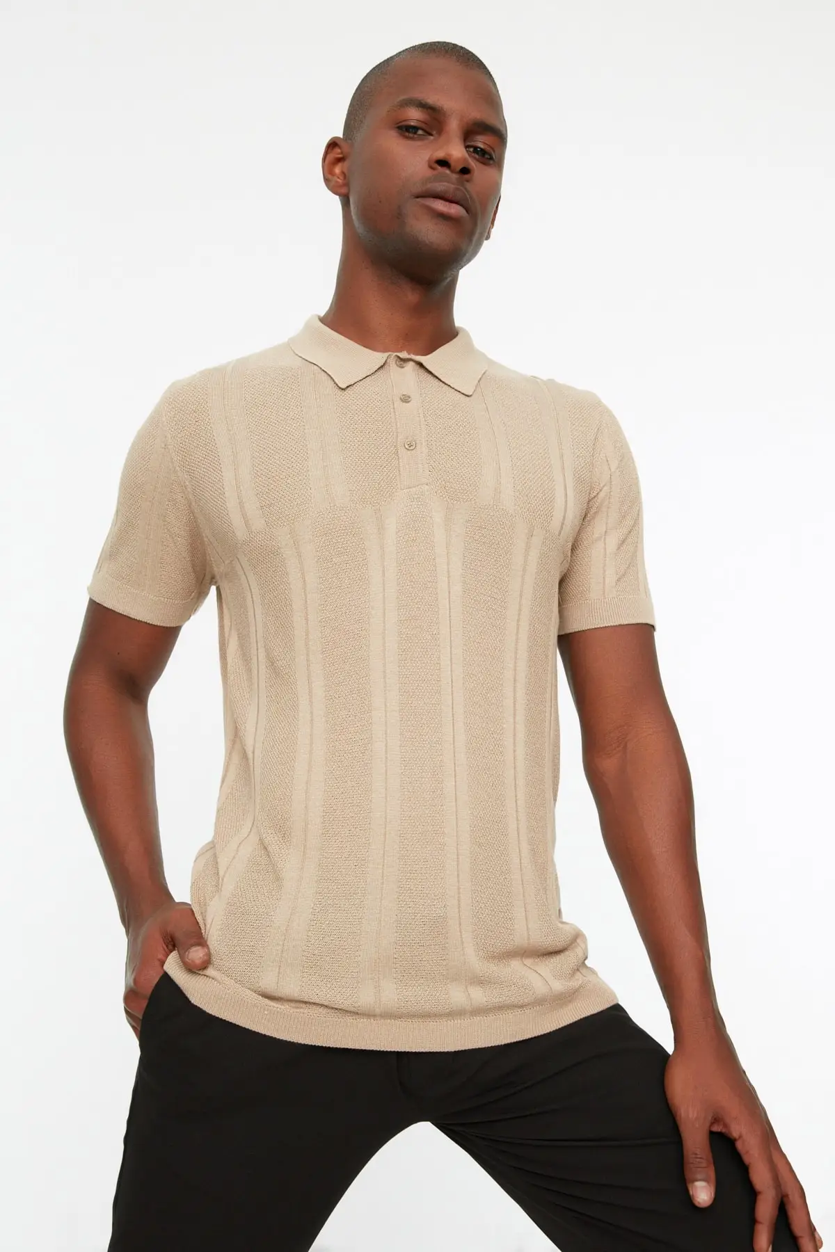 

Men's Regular Fit Polo Neck Textured Polo Collar Knitwear T-shirt TMNSS22TS0701