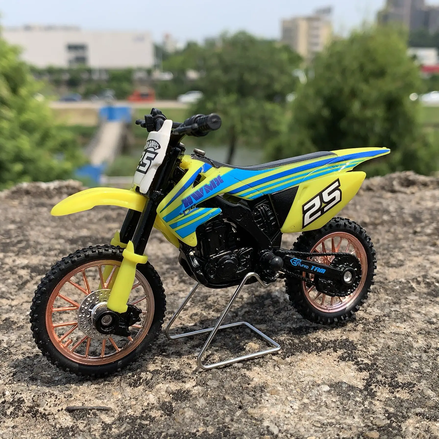 

1/18 Off Road Motorcycle Diecast Model Car