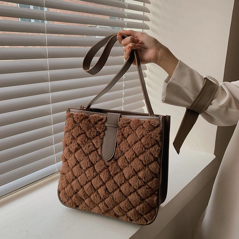 

Модная женская Ретро сумка через плечо из искусственной кожи, вместительная сумка-мешок, зимняя роскошная сумка, Женская плюшевая сумка со ...