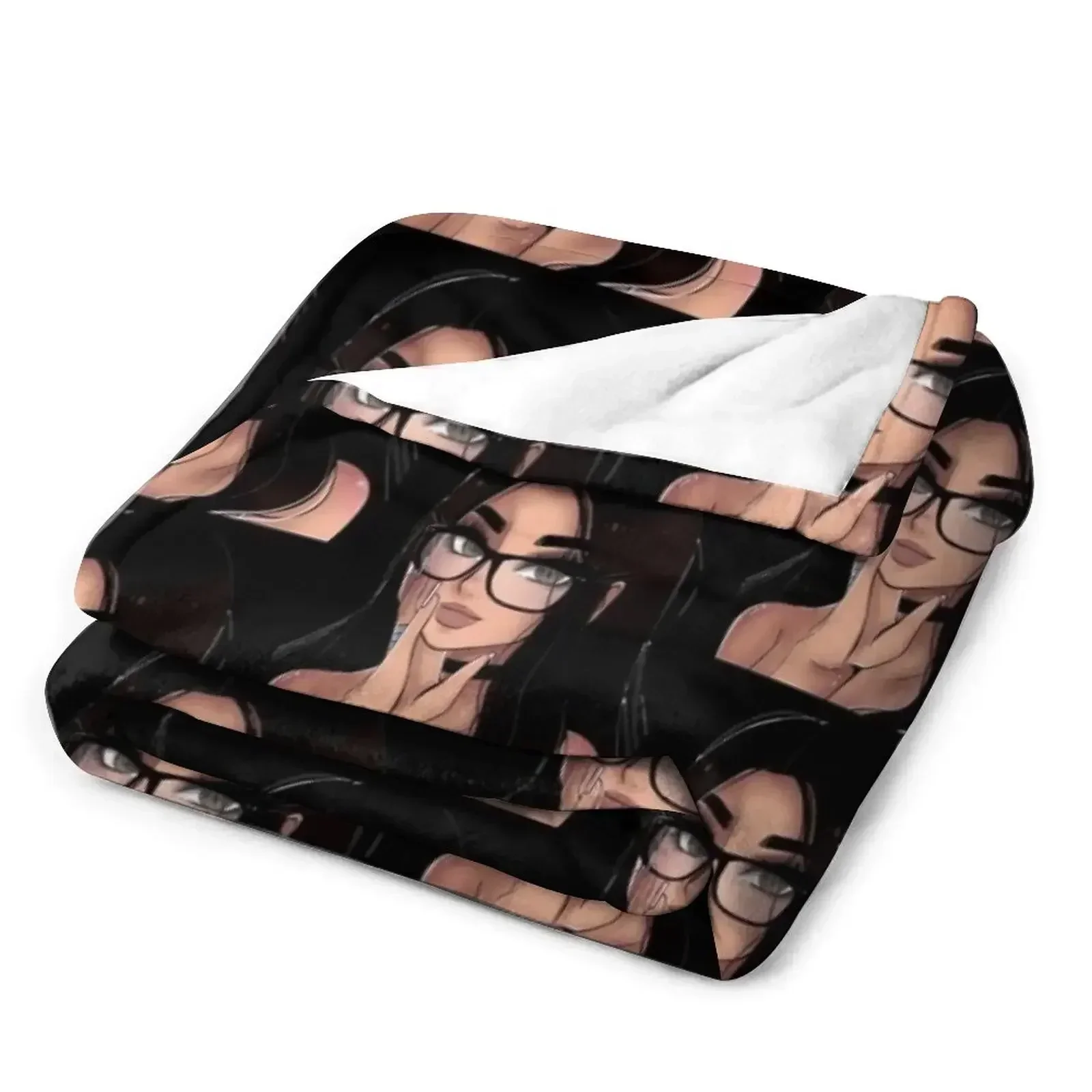 Фото sssniperwolf Essential Throw Blanket Уютное легкое одеяло для путешествий, кемпинга, пикника №3