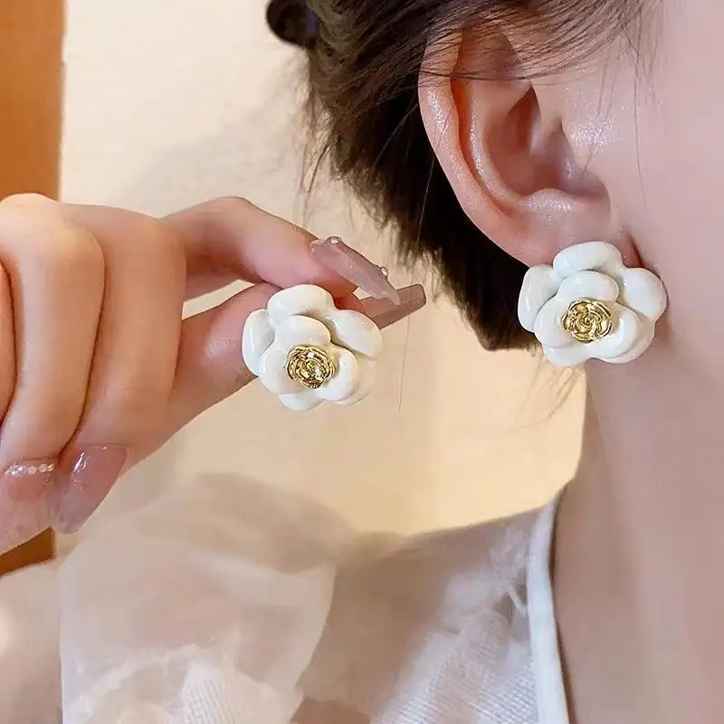 Французские модные эмалированные серьги с цветком камелии для женщин роскошные