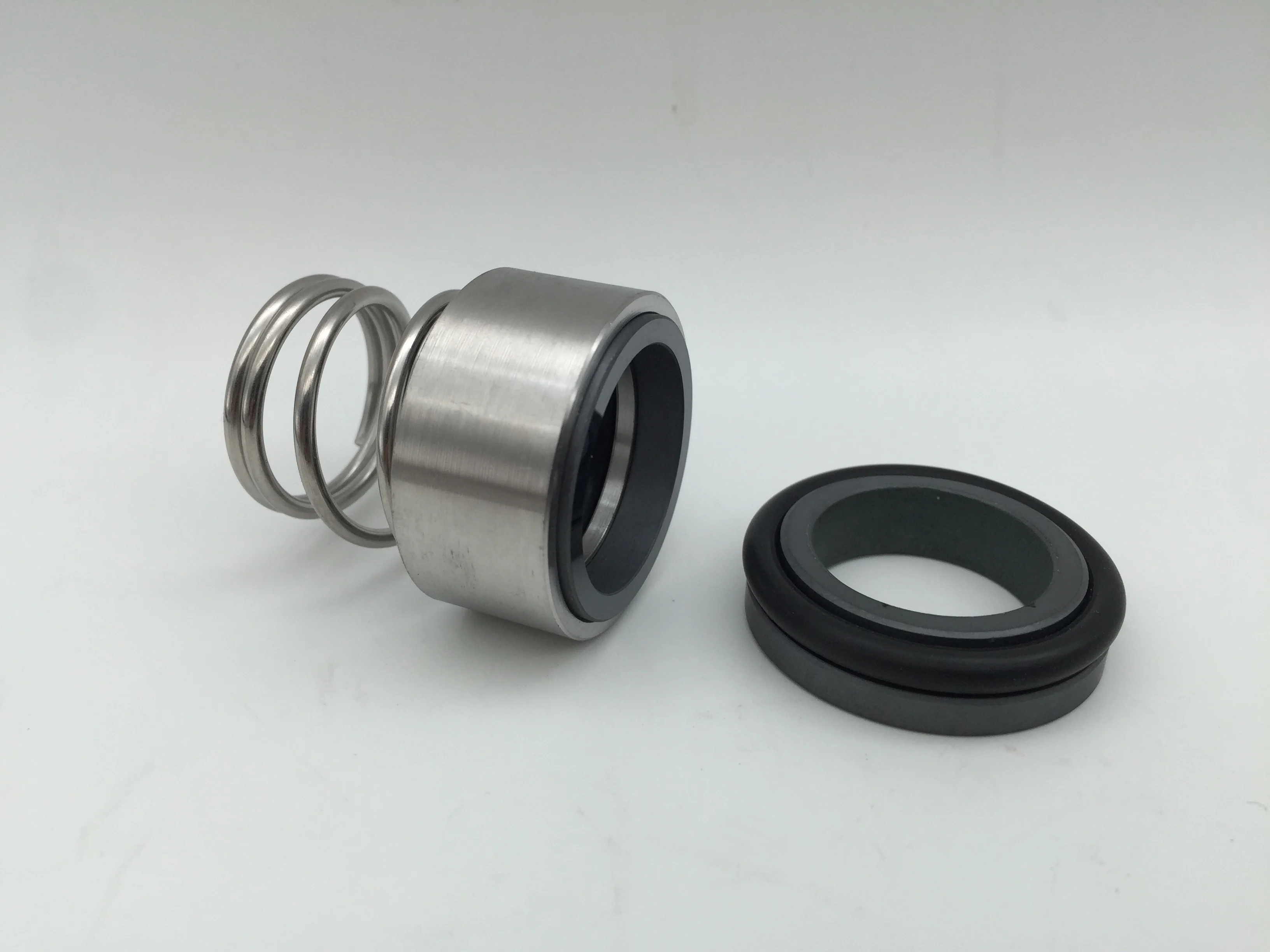 

551B-15, 551D-15, 551A-19, 551B-19, 551-18 с сиденьями BT Замена Rote-n-2, U2 тип 2 Механические уплотнения