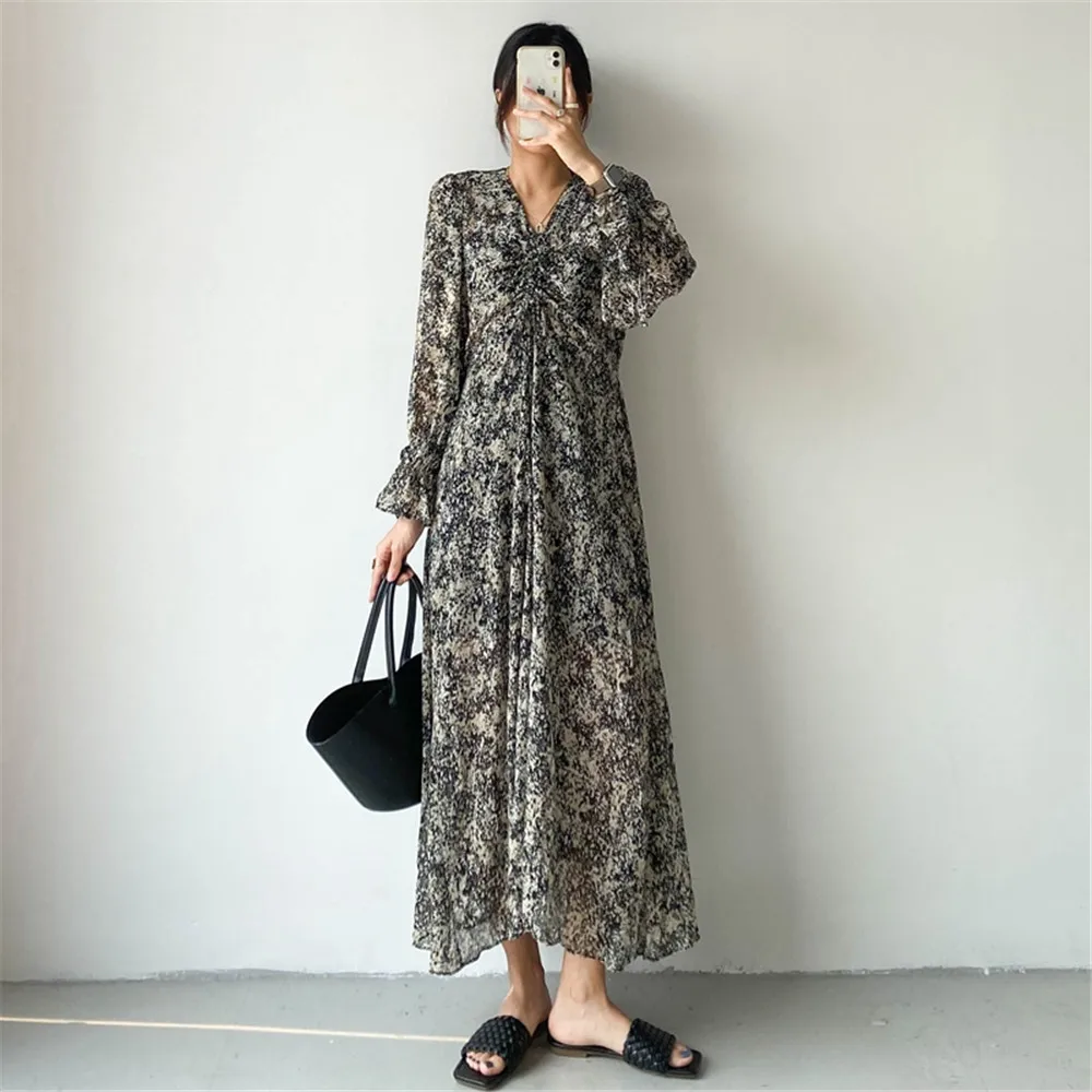 

Dress V-neck Floral Temperament Slim Long-sleeved French Chiffon Dress Korean Autumn Spring New Fashion 2022 Female Clothing
