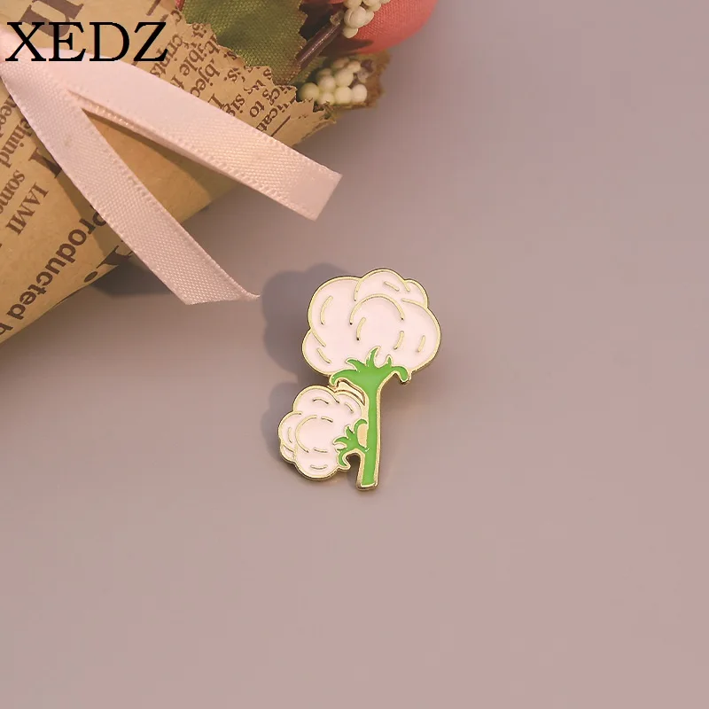 

Creative Fashion Cartoon Cotton Enamel Pin Kapok Brooch Cute Plant Denim Badge Children's Jewelry Gift Accessories for Friends