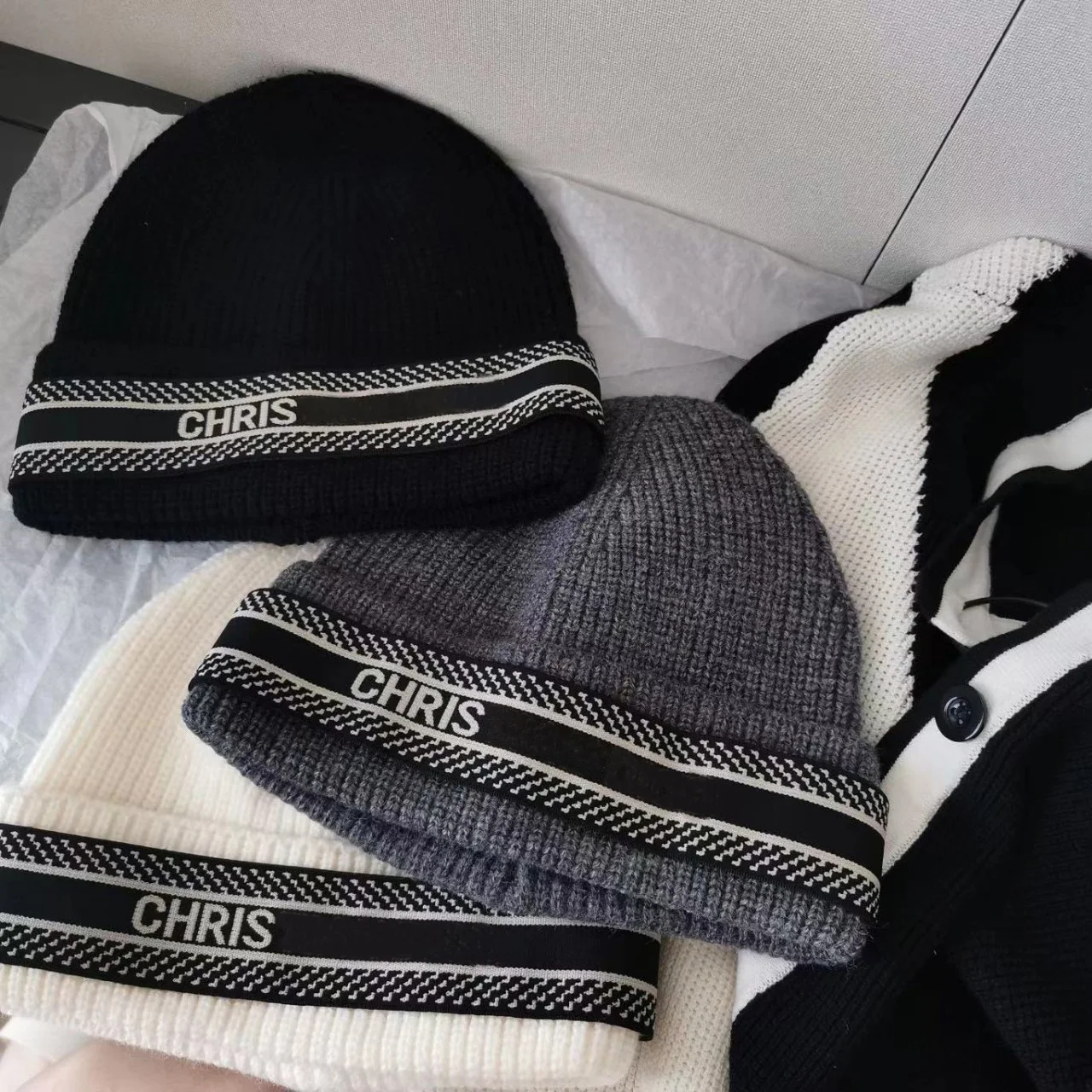 

2023 Luxury Brand Winter Beanies for Women Fashion Thick Women Bonnets Winter Hats Designer Bonnets Knitted beanie Hat Wholesale