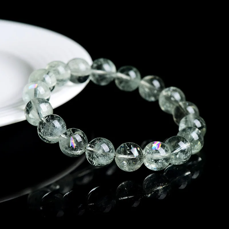 Браслет с радужными кристаллами браслет из бисера символизирующий процветание