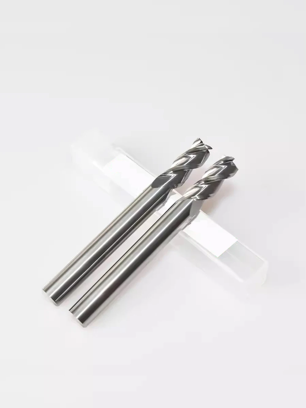 

Milling Cutter Corner Rounding End Mill 3-16mm HRC 65 3 Flute End Milling Bit for Aluminum Cutting CNC Machine Milling Tool Bit