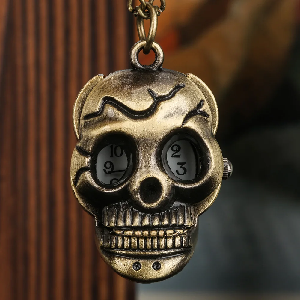 

2022 New Unique Gift Men's Bronze Quartz Pocket Watch Personality Skull with Slim Chain Cool Pendant Clock Watches Collection