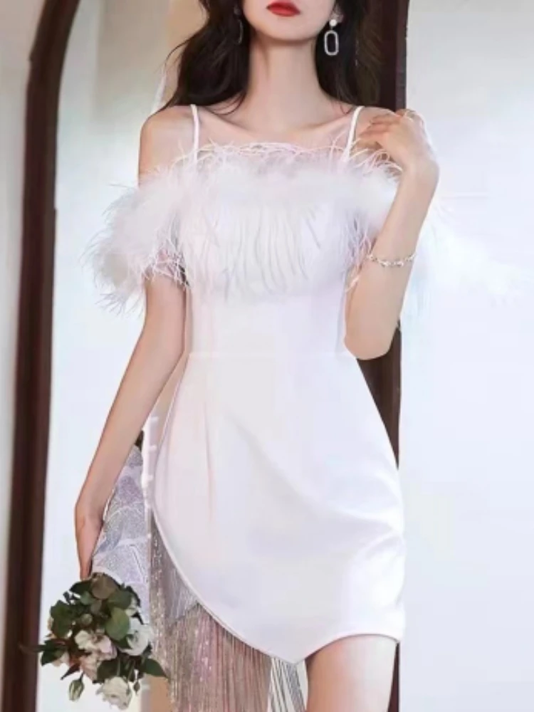 Hot Girls Wear V-Neck High Waist Slim Split Buttocks Dress With Feather Decoration Sexy Sling Tassel Evening Dress