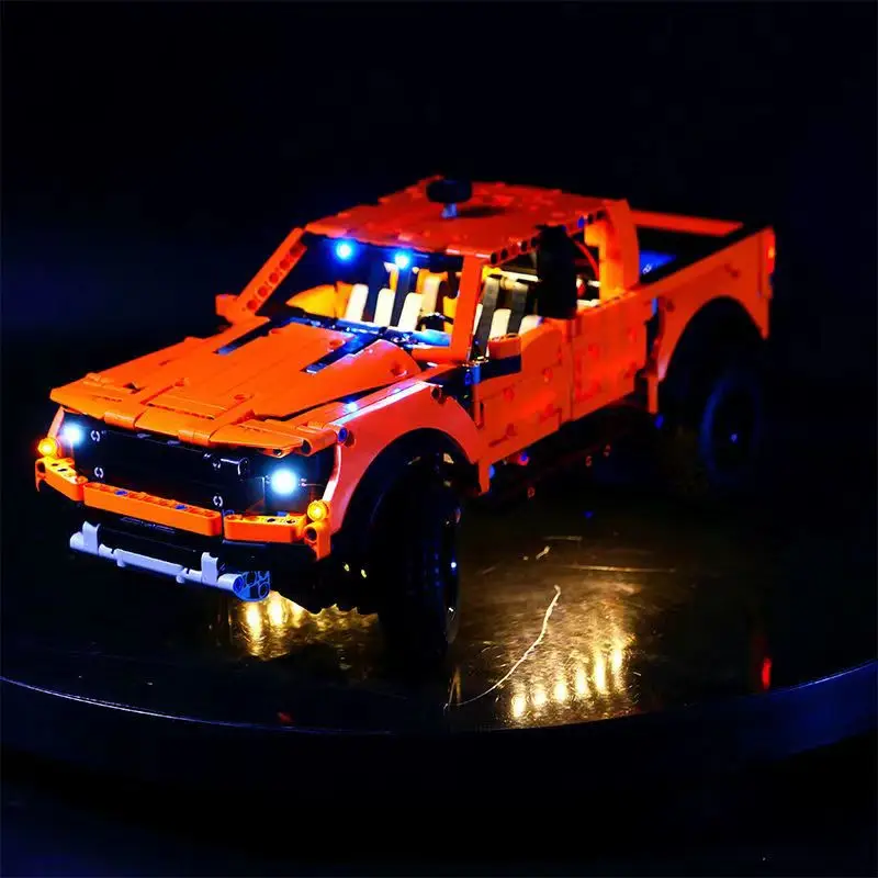 1379 шт. Детский конструктор Ford Raptors |
