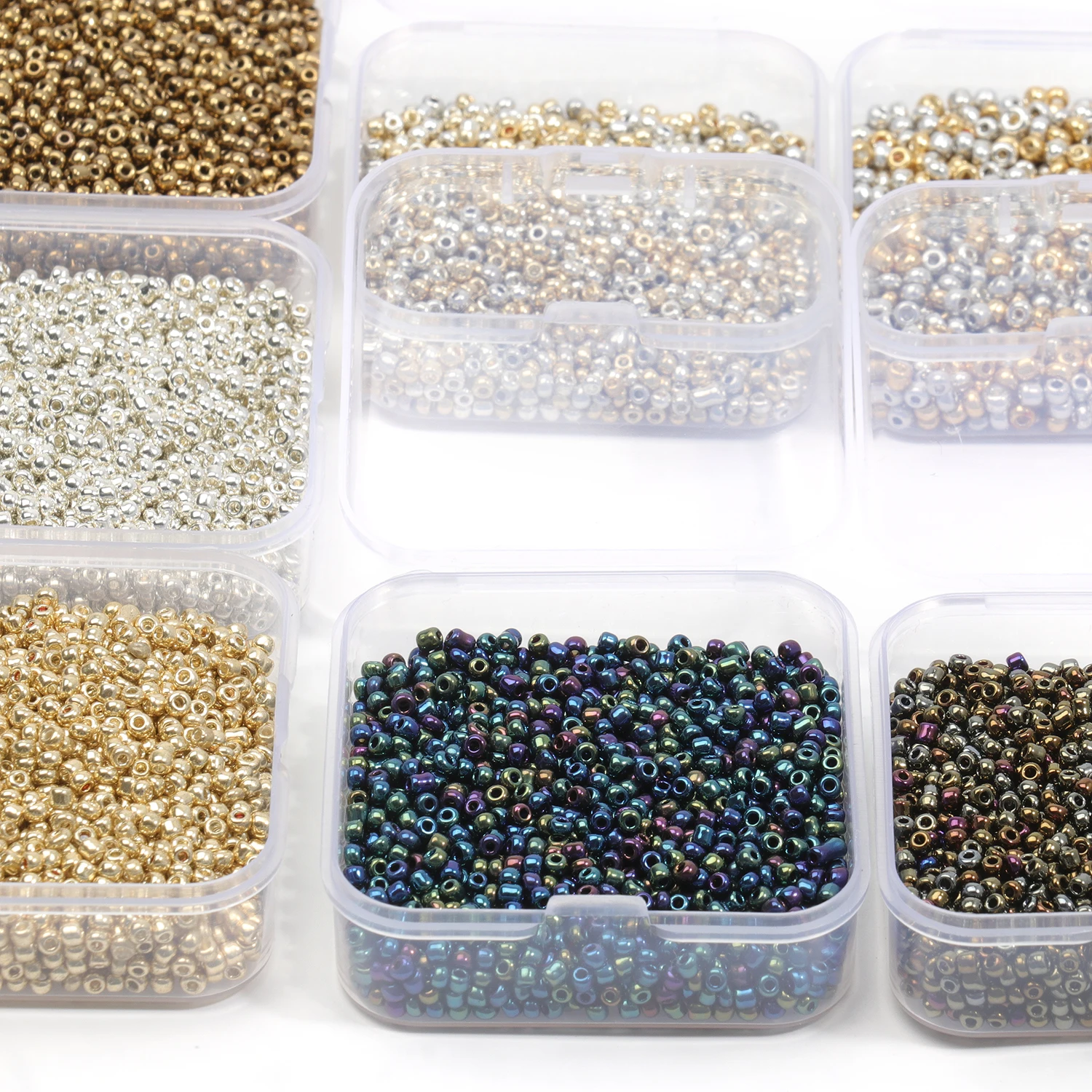 Стеклянные бусины с покрытием в коробке 2 мм 3 4