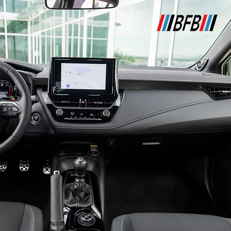 Фото Для TOYOTA Corolla GR: Наклейка на панель приборов из настоящего сухого карбона, аксессуары для модификации интерьера, 23-25 №3