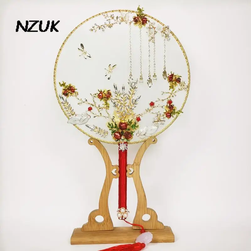 

NZUK Китайский Свадебный букет вееров ручной работы, 3D цветы, вырезанные металлические вееры, Hanfu костюм, свадебные украшения, аксессуары