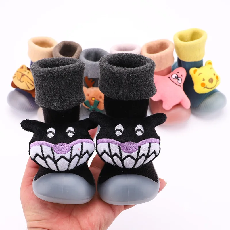 

Autumn and Winter Warm Indoor Baby First Walkers Lamb Wool Snow Boots Thickened Socks Shoes Cartoon Doll Children's Socks Shoes